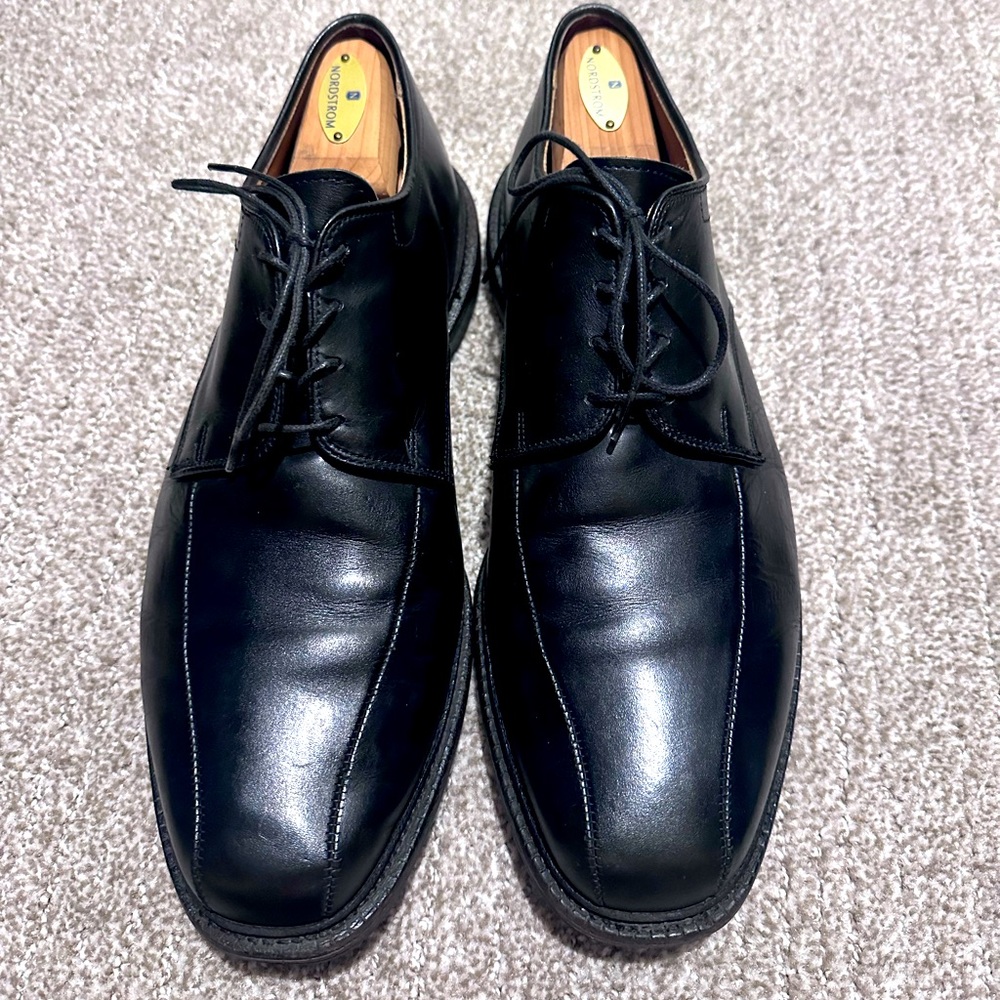 Allen Edmonds Warren